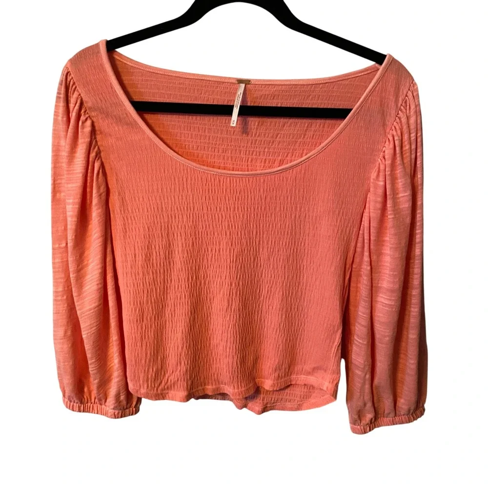 Free People Smocked Puff Sleeve Crop Top Coral Textured Scoop Neck Size M‎